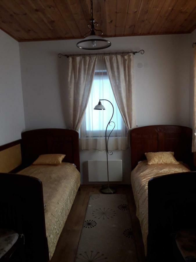 Matyasmadar Vendeghaz Hotel Tard Eksteriør billede